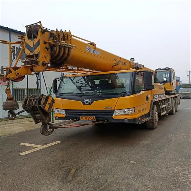 竹山吊车出租保险：全面覆盖，安全无忧